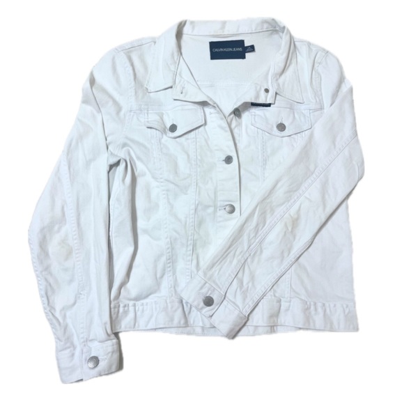 3/$25 ✨ Calvin Klein Jean jacket - Picture 2 of 4